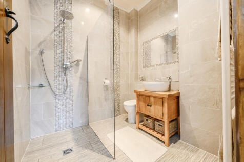 En-Suite Shower R...