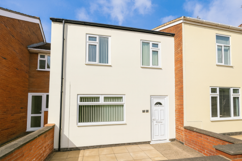 3-bed semi-detached on 52 Grove Place, Leamington Spa, £1,725/mo