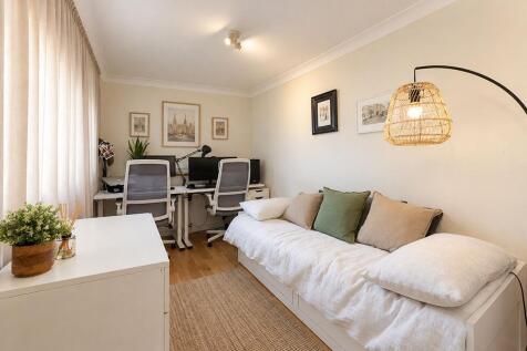 Queensway, Bayswater, London, W2 photo 5