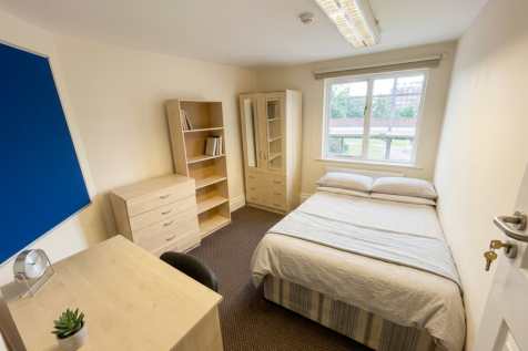 21 Dormer Place, Leamington Spa photo 2