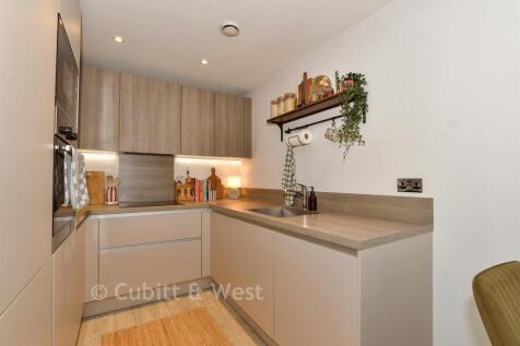 Lounge/Kitchen
