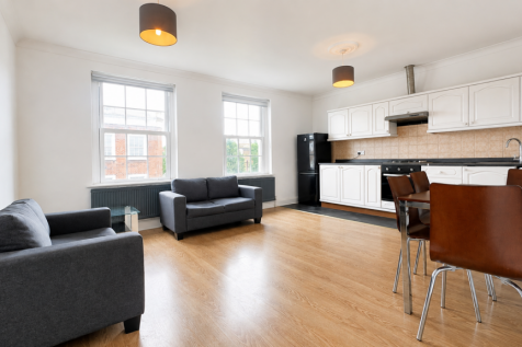 Open plan living 1