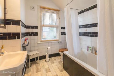 Pitcroft Avenue, Reading, RG6 photo 4