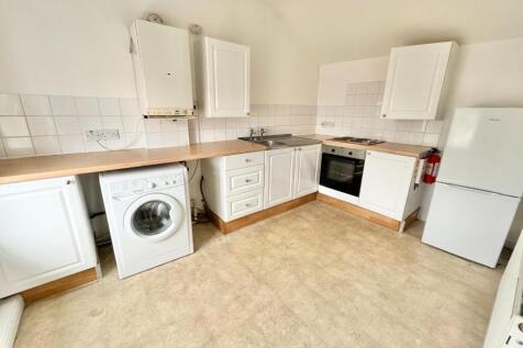 384 Bury New Road, Whitefield, Manchester photo 3
