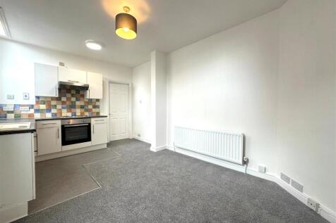 LIVING ROOM X2.jpg