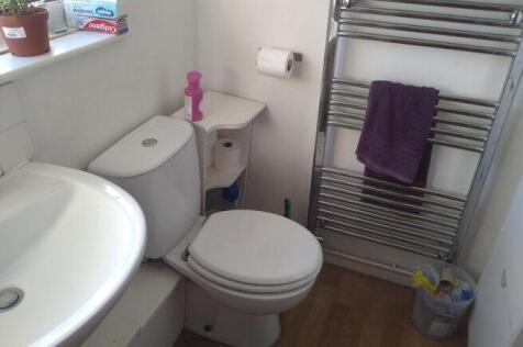 pine-tree-avenue-ct2-7sz-932516