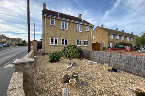 Peterborough, PE7 - property photo