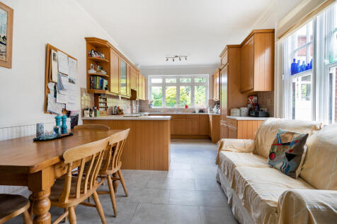 1313903-10-685c73...