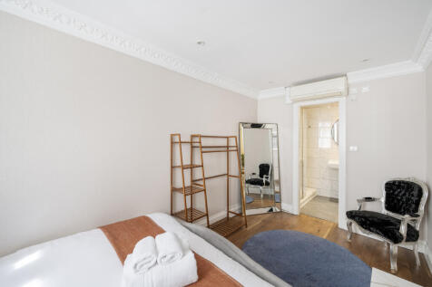 The Private Realtor-17 Ovington Mews-5_Lo