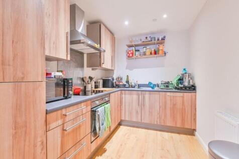 London, N7 - property photo