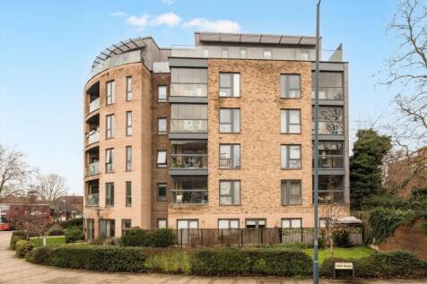 London, NW10 - property photo