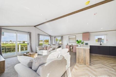 Cam02173g0 Pr0274 Still042