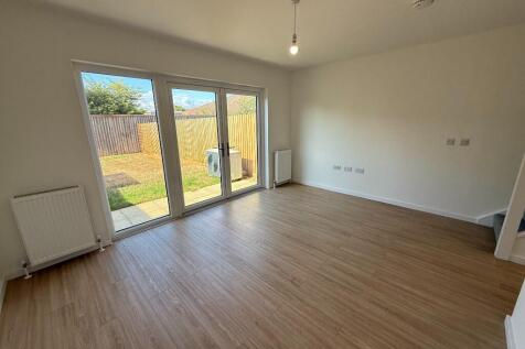 Maud Allen Way, Littlehampton, West Sussex, BN17 photo 3