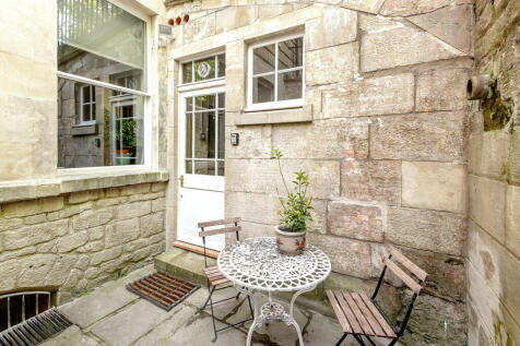 Courtyard seating area