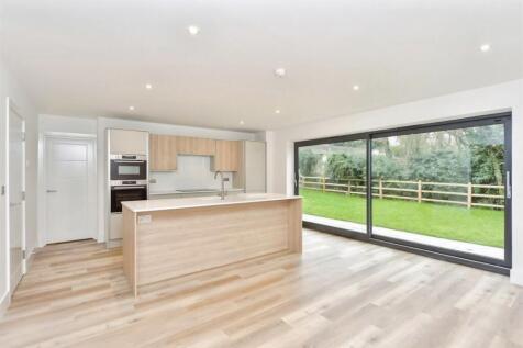 Heights 3 kitchen...