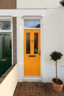 Renness Road, E17