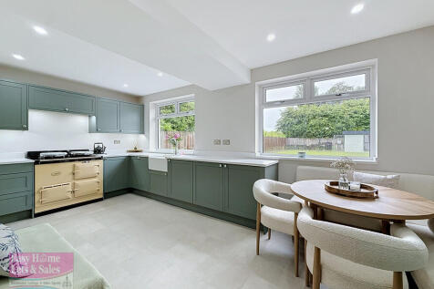 Kitchen/Dining Ro...