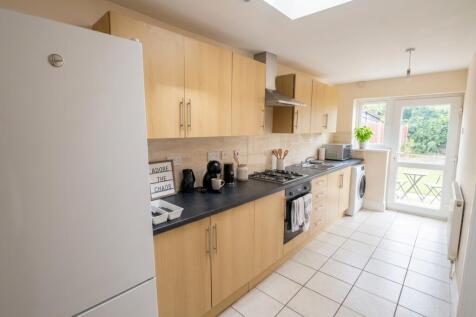 11 Northway, Leamington Spa photo 4