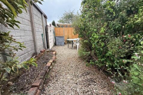 PRIVATE GARDEN