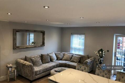 Primrose Hill, Brentwood, CM14 photo 2