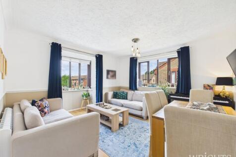 Welwyn Garden City, AL7 - property photo