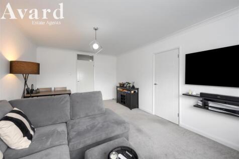 Bruce Avenue, Eleanor Court, 5-005.jpg