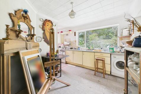 Dining/Kitchen