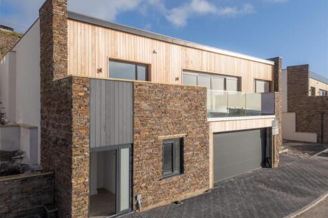 1 - grey clad and remove items (1).jpg