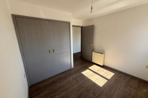 Roselee Court photo 3