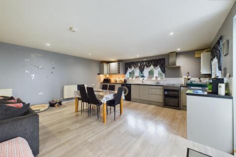 Bungalow - Kitchen/Living/Dining Room