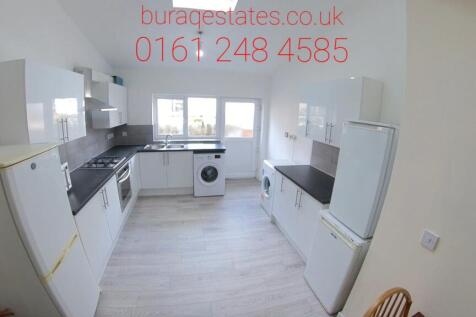 7-bed flat on Booth Avenue, Manchester, £4,247/mo