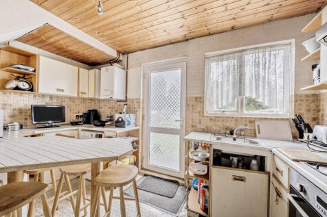 1369095-6-68f252f...