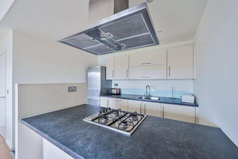 London, SE13 - property photo
