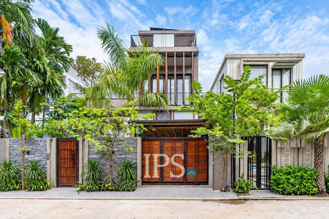 Zueri 3 Bedroom Villa For Sale - Sala Kamreuk, Siem Reap