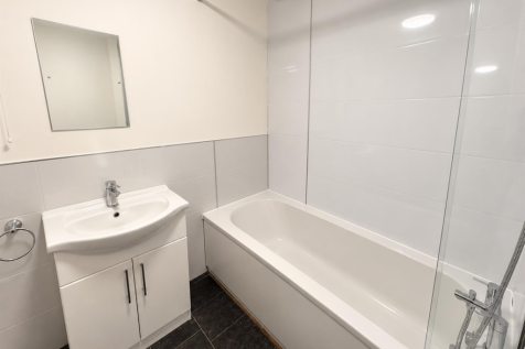 bathroom 2.PNG