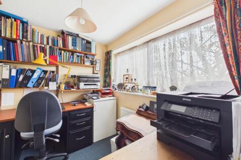 Study/Bedroom 5