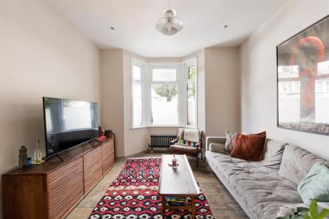 Capworth Street, E10