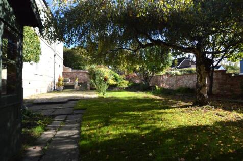 Rear Garden pic2