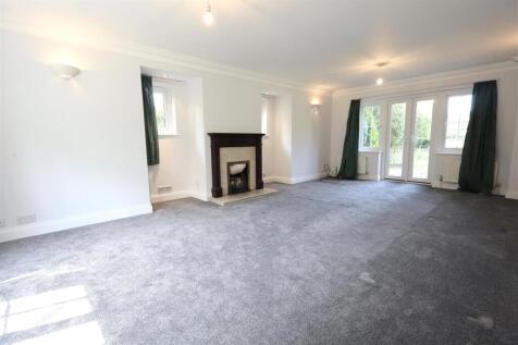 The Rectory, The Village, Finchampstead (2).JPG