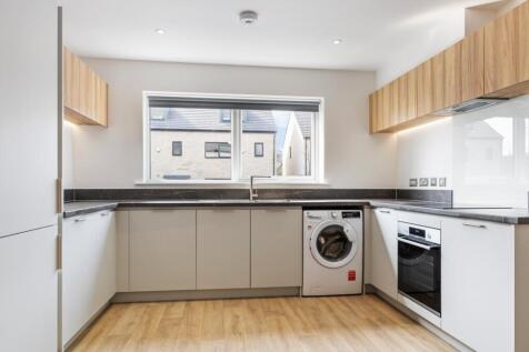Park Meadow Lane, Leeds, West Yorkshire, LS12 photo 5