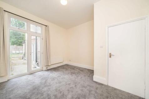 Carminia Road, Balham photo 4