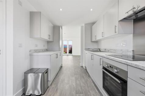 Graters Walk, Bishops Stortford, CM23 photo 4