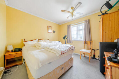 1377295-16-690dfb...