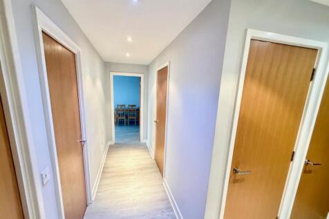 Hallway.jpg