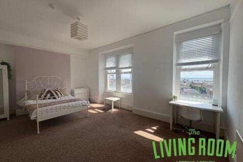 Oaklands Terrace, City Centre, Swansea photo 3