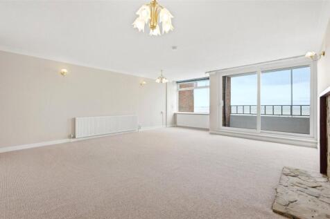 Eastern Esplanade, Thorpe Bay, Essex, SS1 photo 4