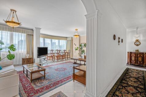 Reception-Hallway