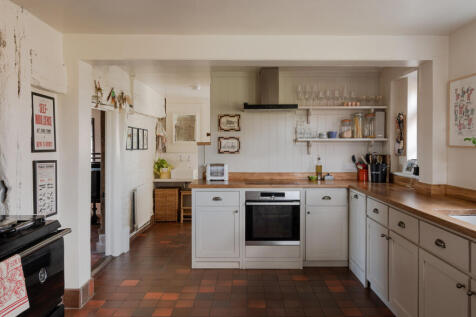 308868 - Fairland, The Street, Selmeston, BN26 ...