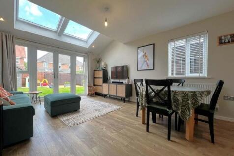 02-Living-Area