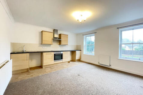 Wimborne Road East, Ferndown, BH22 9 photo 3